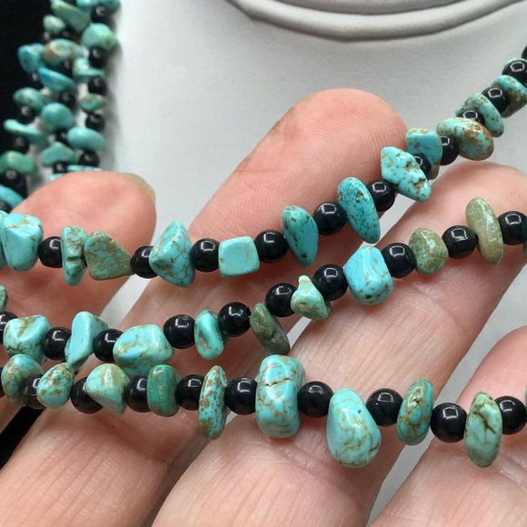 🌺SOLD Vintage Turquoise & Onyx Necklace - Picture 8 of 15